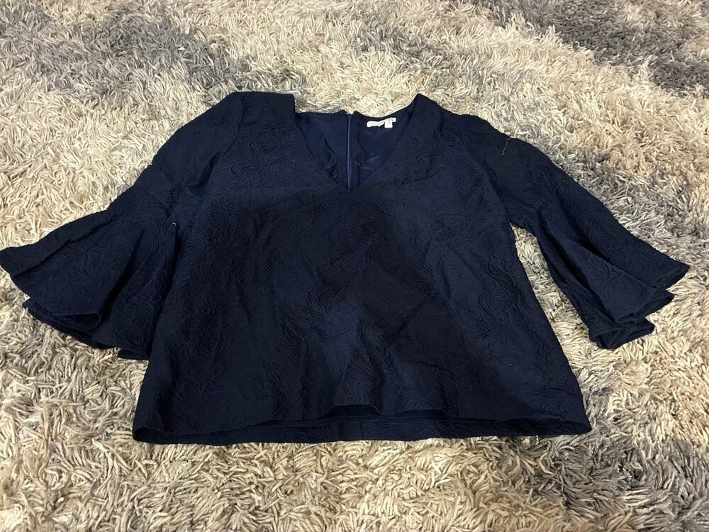 Ann Mashburn Top Womens Small Navy Flare Sleeve Lace